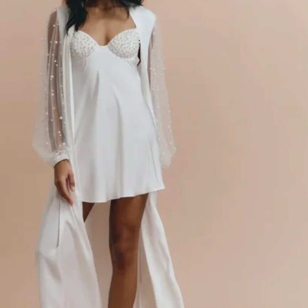 White Bridal Robe - Picture 4 of 4